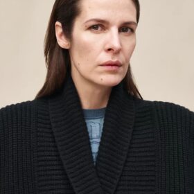 Cashmere Buttoned Schwarz