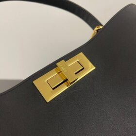 Tasche Aus Schwarzem Leder 33 cm