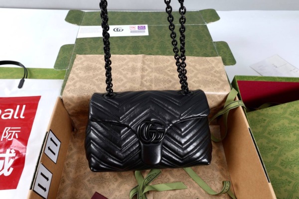 GG Marmont kleine Schultertasche 23 cm