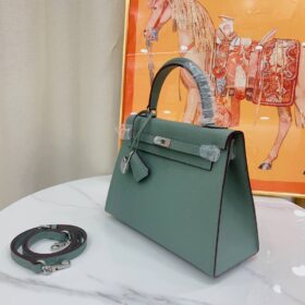 Kelly Sellier Palladium Gedämpftes Grün 28 cm