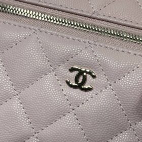 Caviar Gesteppte Slim Vanity mit Kettentragegriff / Hellrosa 19.5 cm