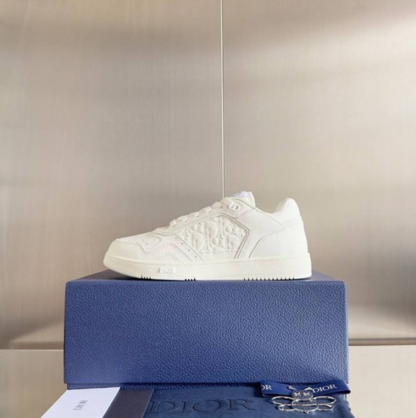 B27 Uptown Low Top Sneaker