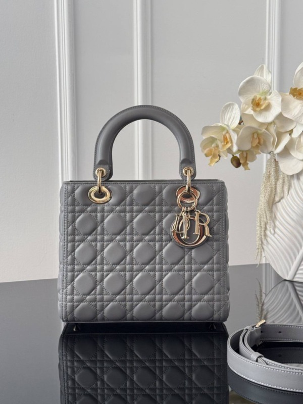 Lady Trianon Graues 24 cm