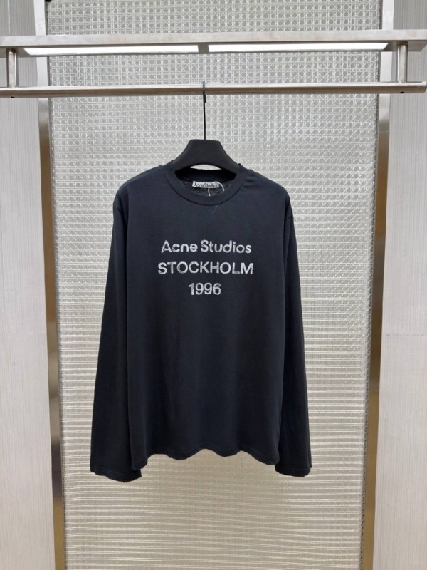 Long-Sleeved Crew-Neck Schwarz