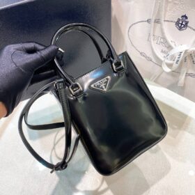Kleine Satchel aus Spazzolato-Leder 15cm