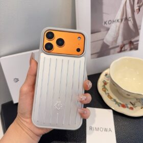 Handyhülle für das iPhone 17 Pro Max Silber