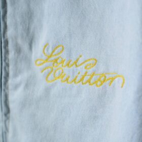 Blouson im Workwear-Stil aus Denim mit gestickter Signatur