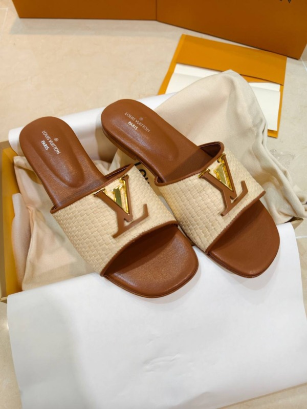 Mare Flat Mule Raffia
