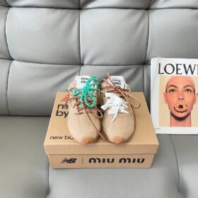 530 SL Suede Ecru