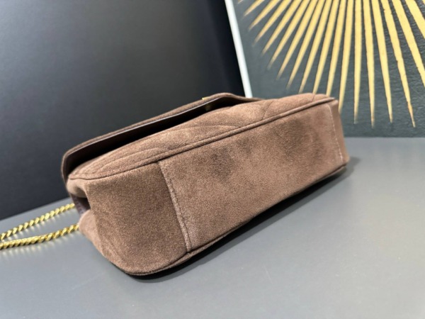 Loulou Matelassé Suede Braun 24 cm