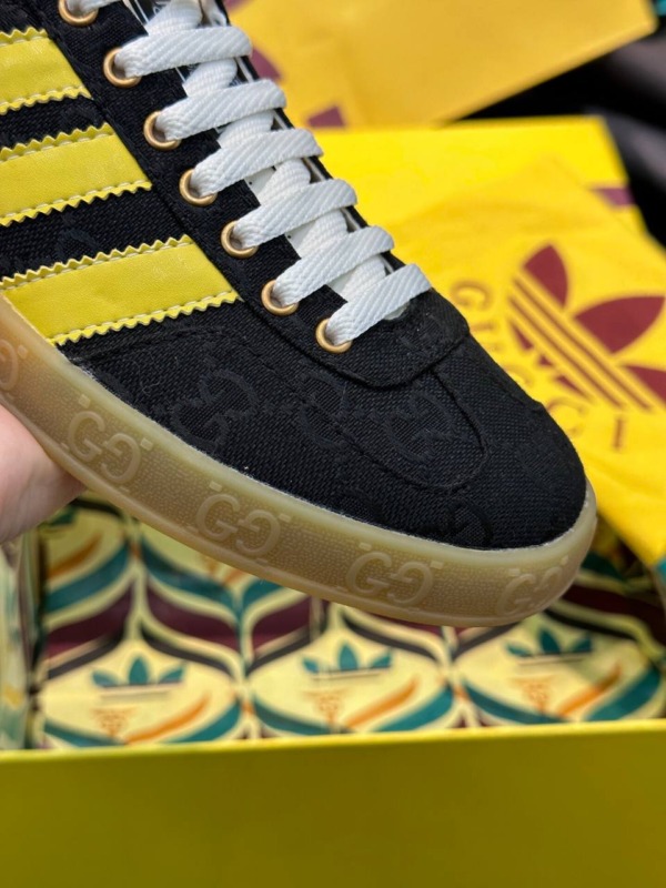 GG Gazelle Schwarz/Gelbe Streifen