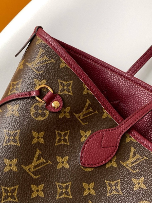Neverfull Inside Outside MM Rouge 24 cm