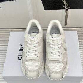 Runner Sneaker Suede Ecru