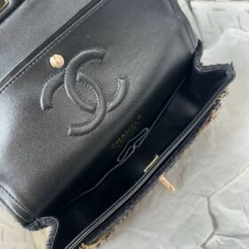Kleine klassische Tasche aus Tweed und Goldmetall 23 cm