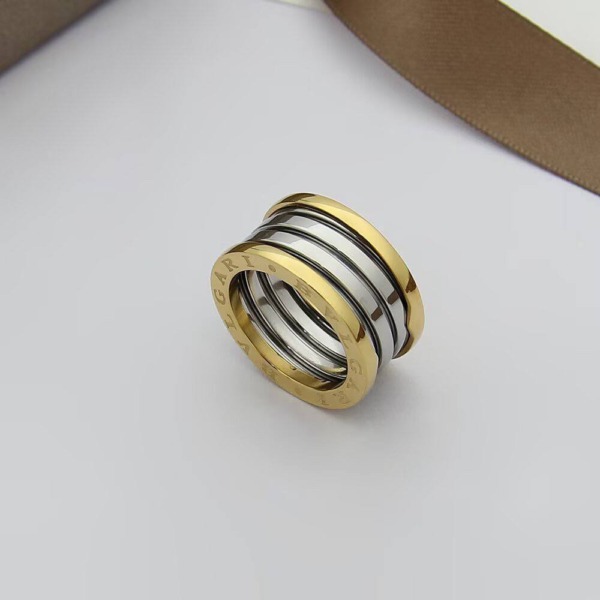 B.zero1 Ring aus Gold & Stahl
