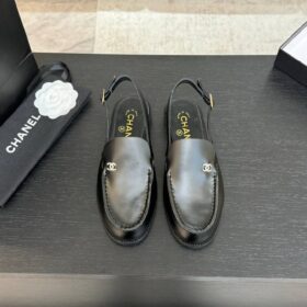 Slingback-Loafer in mattem Schwarz