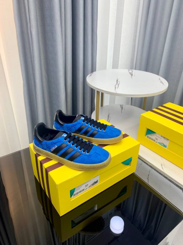 GG Gazelle Blaue Monogramm Schwarz Lederstreifen