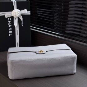 Maxi Flap Bag Grau/Gold 38.5 cm