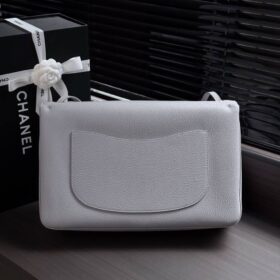 Maxi Flap Bag Grau/Gold 38.5 cm