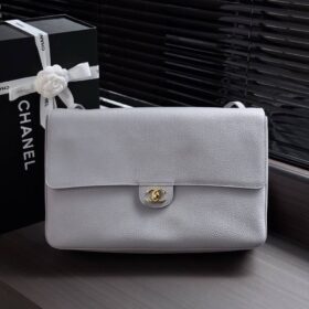 Maxi Flap Bag Grau/Gold 38.5 cm