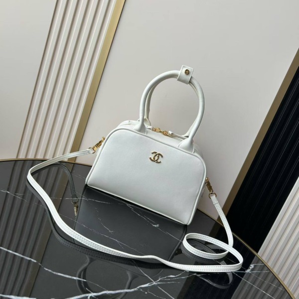 Clutch Elfenbeinweiß/Gold 21 cm