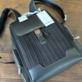 Never Still Backpack Schwarz 44 cm
