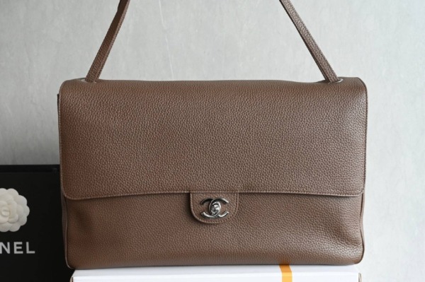 Maxi Klapptasche Dunkelbraun/Silber 38 cm