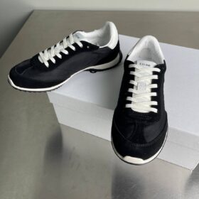 Racer Suede Calfskin Schwarz