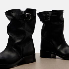 Leather Schwarz