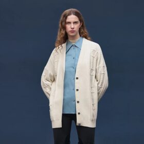 Buttoned Naturweiß
