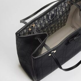 Flat Cannage  Schwarz 37 cm