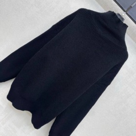 Pullover aus Wolle und Kaschmir Schwarz/Ecru
