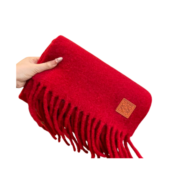 Roter Mohair-Schal