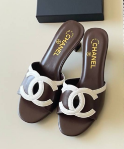 Braune Mules mit Absatz