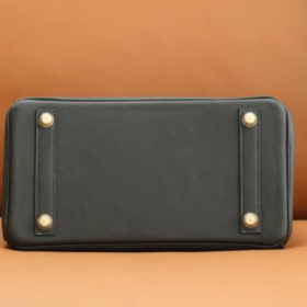 Vert De Gris Togo | Gold Hardware 25 cm
