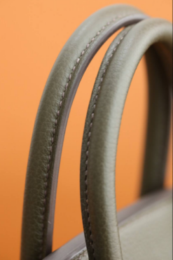 Vert De Gris Togo | Gold Hardware 25 cm
