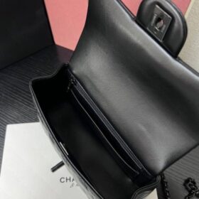 Classic Handtasche Schwarz 20 cm