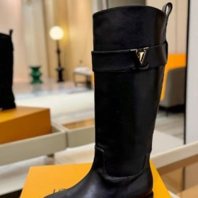 Amiral Hoch Boot