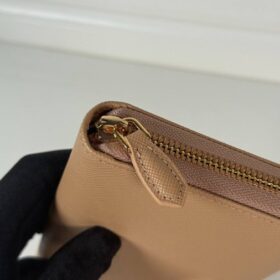 Saffiano-Leder in Braun10.3cm