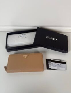 Saffiano-Leder in Braun10.3cm