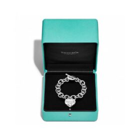 Herzanhänger-Armband mit Knebelverschluss in Silber