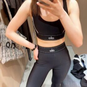 Yoga-Sport-BH und High-Waist-Leggings in Schwarz