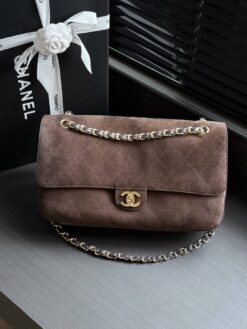 Maxi Flap Bag Metall in Goldoptik Dunkelbraun 32cm