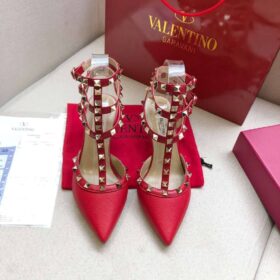Rote Leder-Pumps mit Rockstud-Nieten  6.5cm