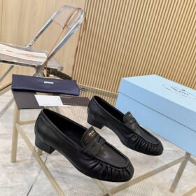 Leather Penny Loafers Schwarz