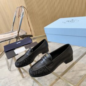 Leather Penny Loafers Schwarz
