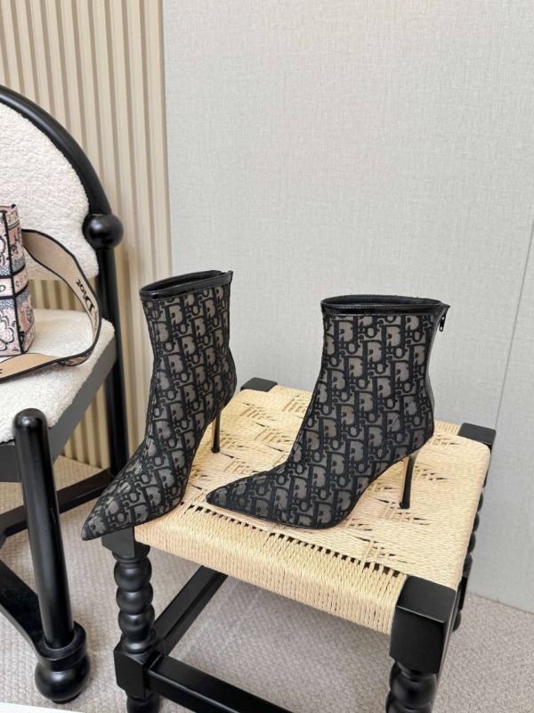 Adiorable Stiefelette mit Absatz