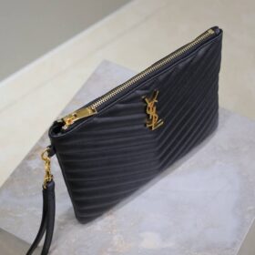 Cassandre Matelasse Pouch Schwarz 24cm