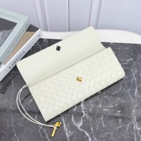 Andiamo Clutch Sea salt/Gold 31 cm