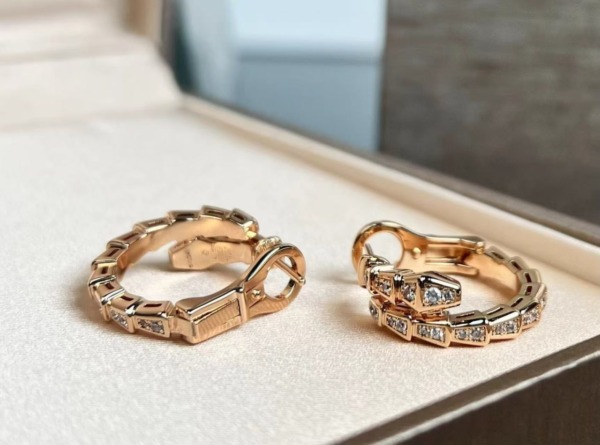 Serpenti Viper Ohrringe Rosegold